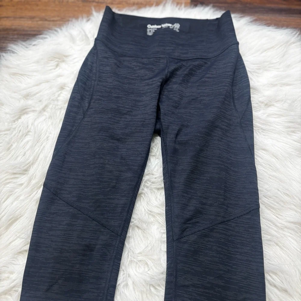 Outdoor Voices TechSweat Leggings in Black Space Dye size Women’s Small